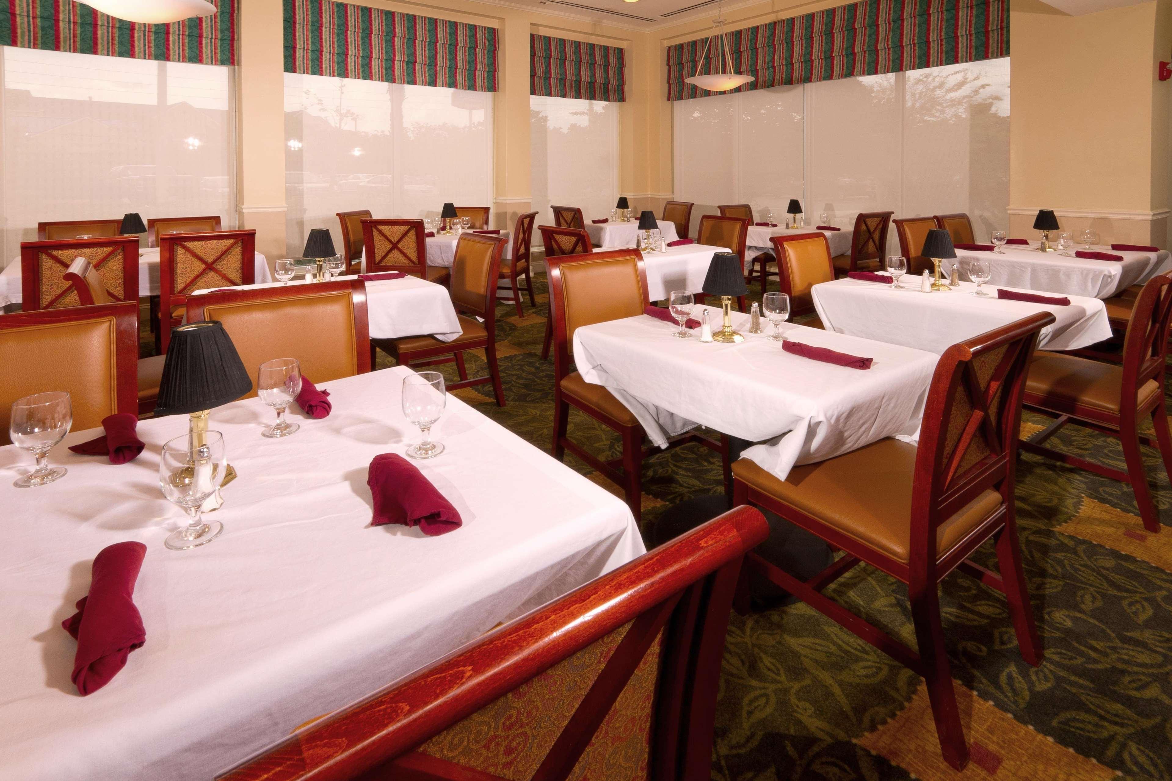 Hotel Hilton Garden Airport 3*